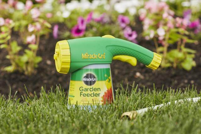 miracle gro garden sprayer Miracle-Gro® Garden Feeder - Carmine, TX - Giddings, TX